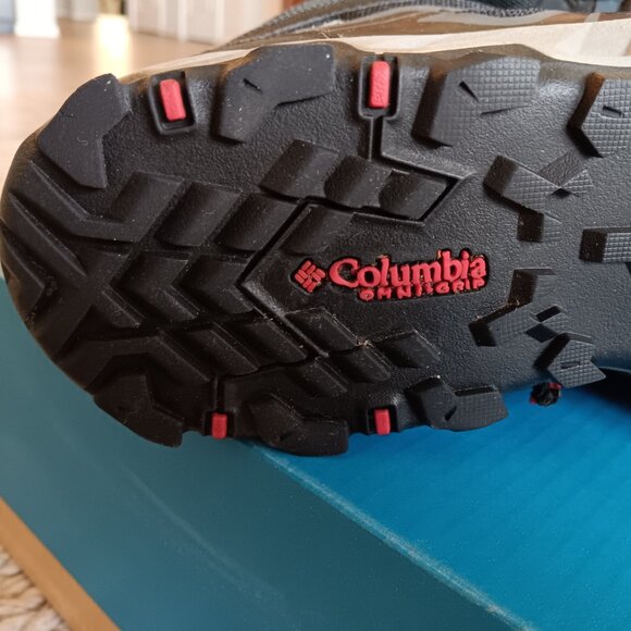 Columbia Hiking Boot 10.5 WIDE - Picture 5 of 8
